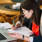 ¿Qué son los los false friends? ¿Cómo se traducen?